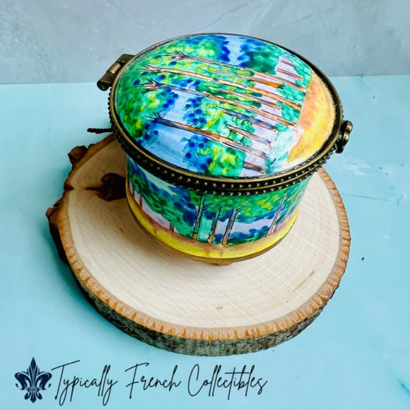 Claude Monet Trinket Box. Vintage Stamp trinket box. Stamp Holder Trinket box. - Picture 4 of 8